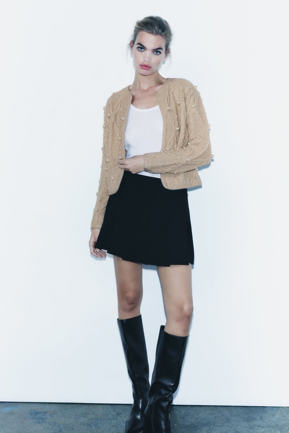 

Кардиган косой вязки с бусинами из искусственного жемчуга ZARA, кэмел