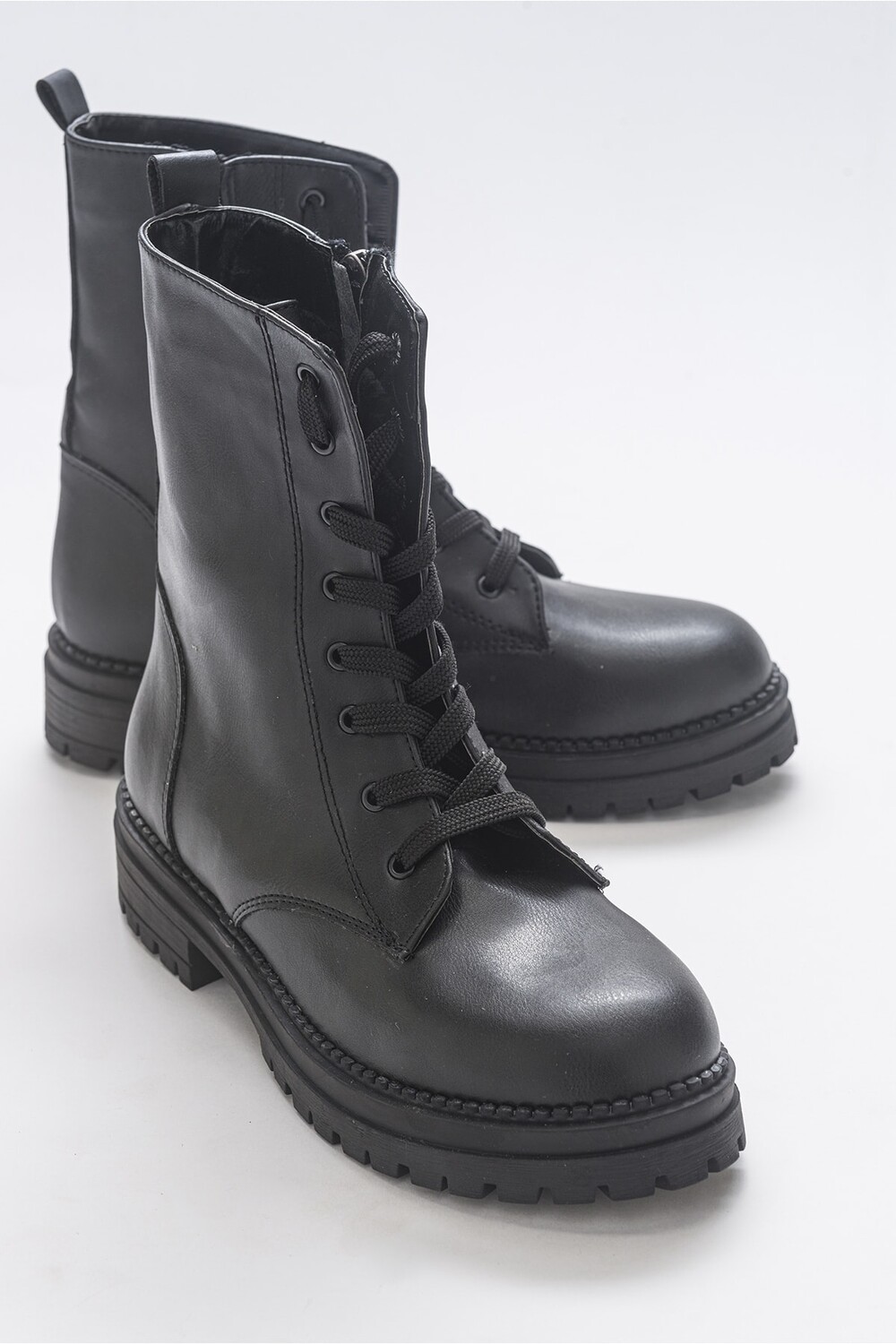 

Черные женские ботинки Singa Skin LuviShoes, черный