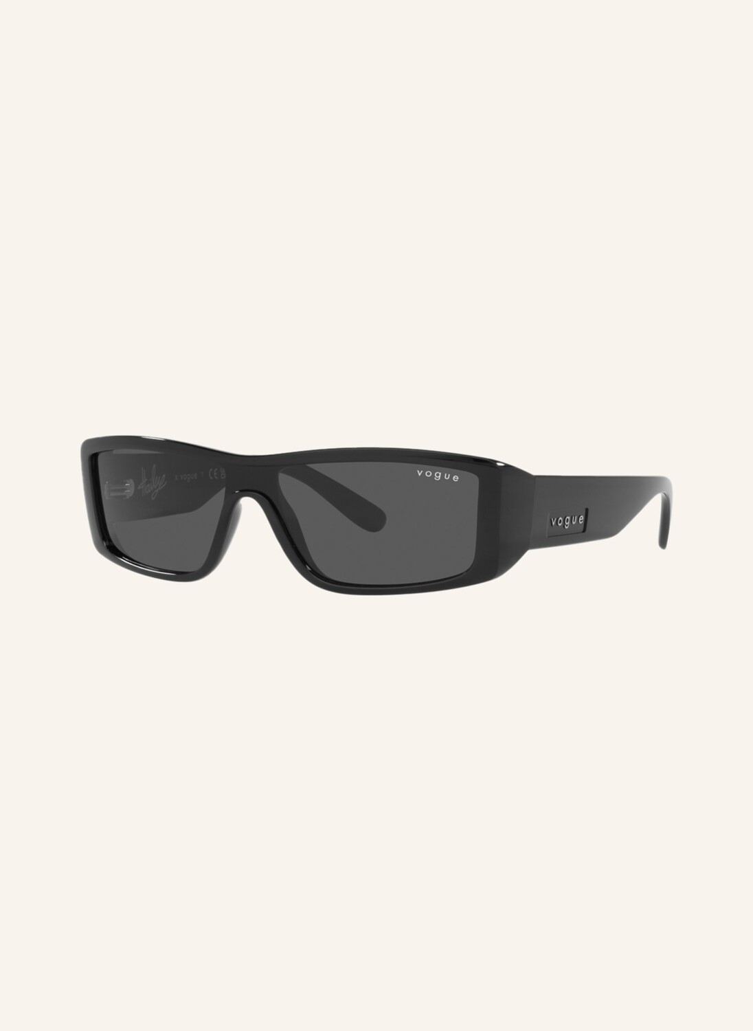 

Солнцезащитные очки VOGUE VO5442S, черный