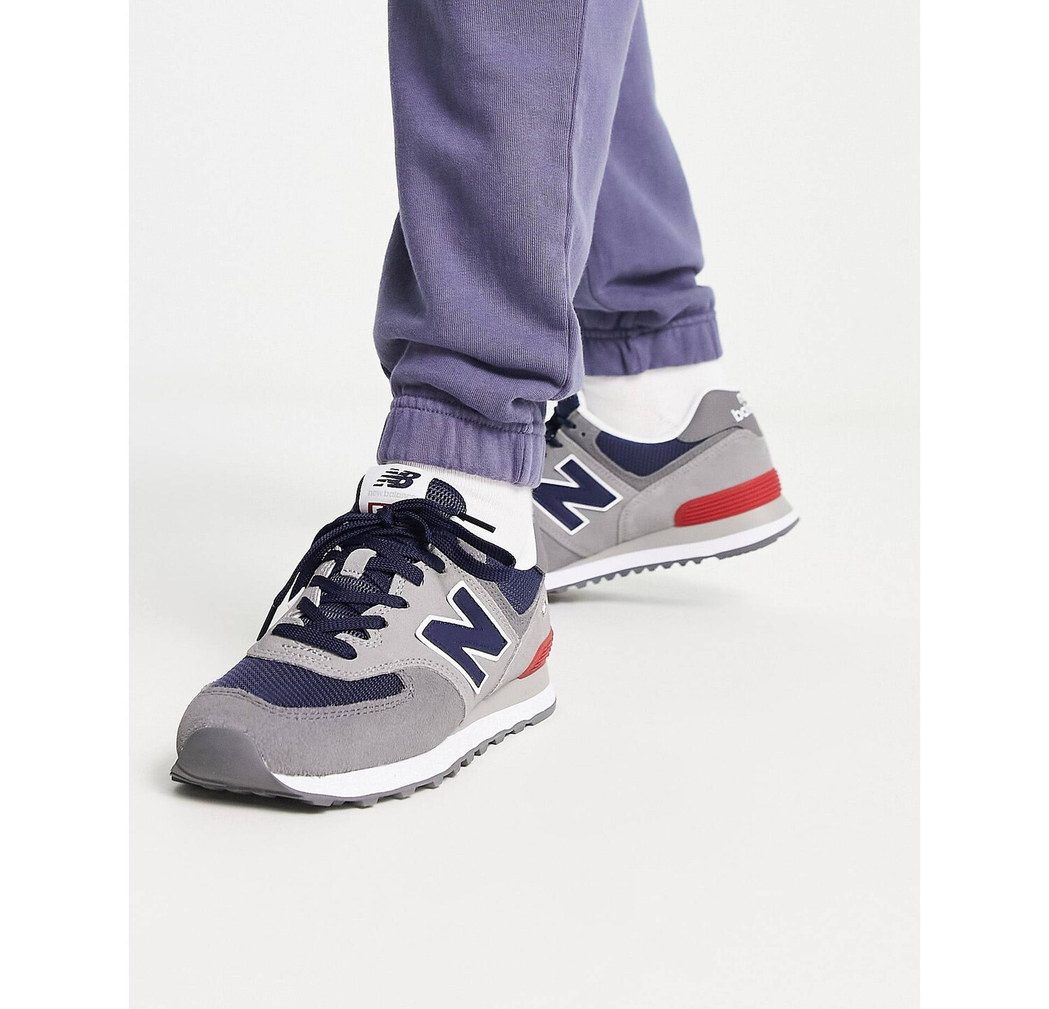 

Кроссовки New Balance 574 серого и черного цветов, Черный