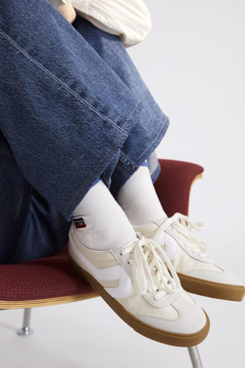 

Кроссовки Levi's, светло-серый