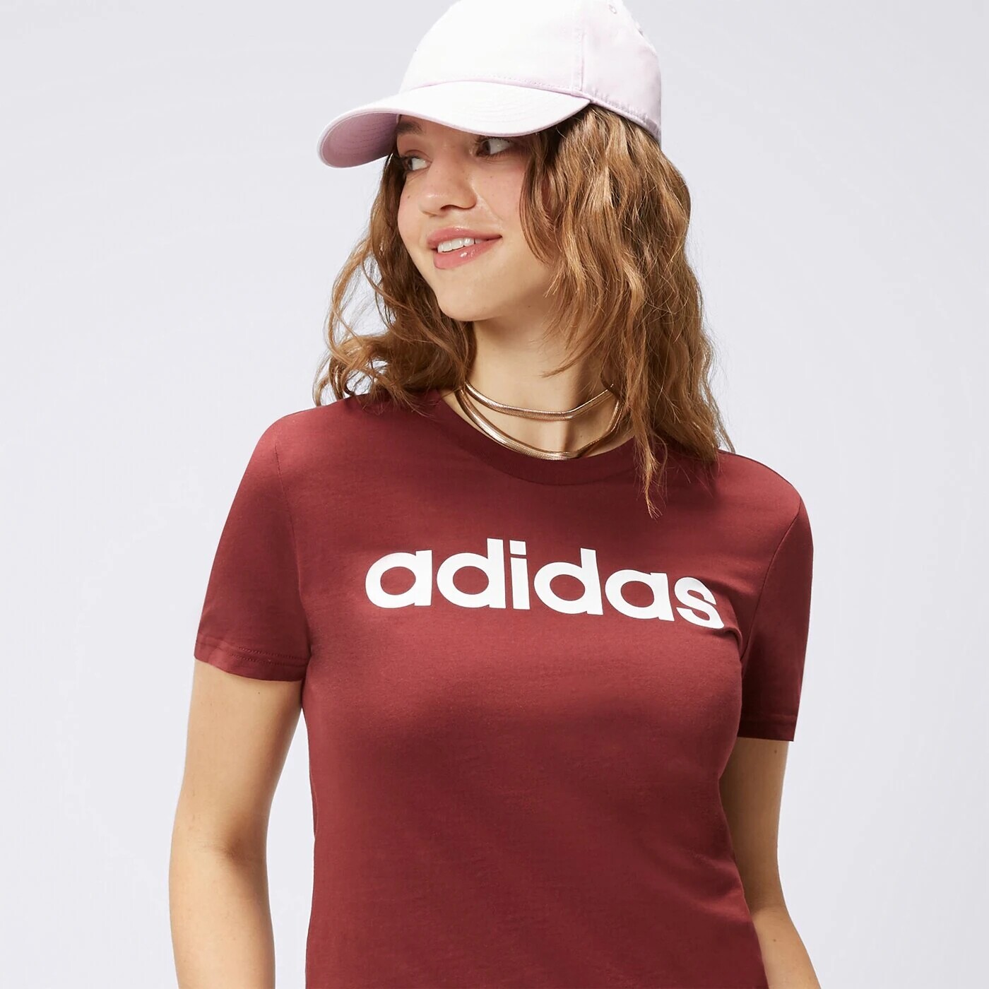 

Футболка Adidas с логотипом, бордовый