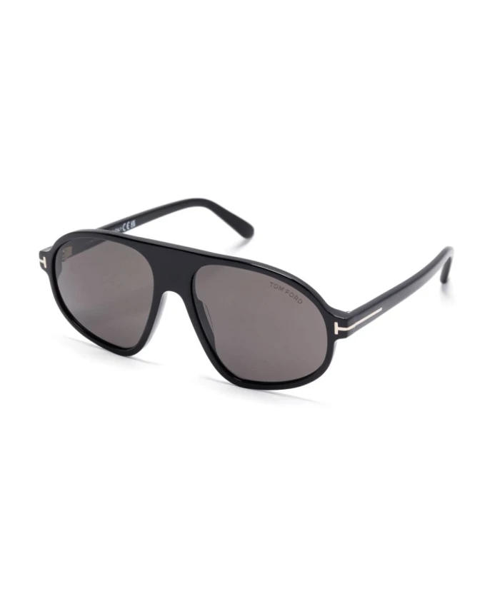 

Солнцезащитные очки 01A Tom Ford, черный