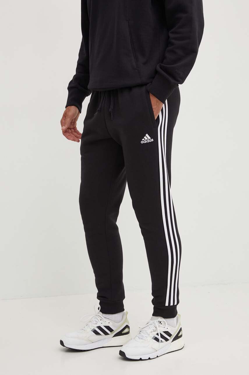 

Adidas джоггеры, черный