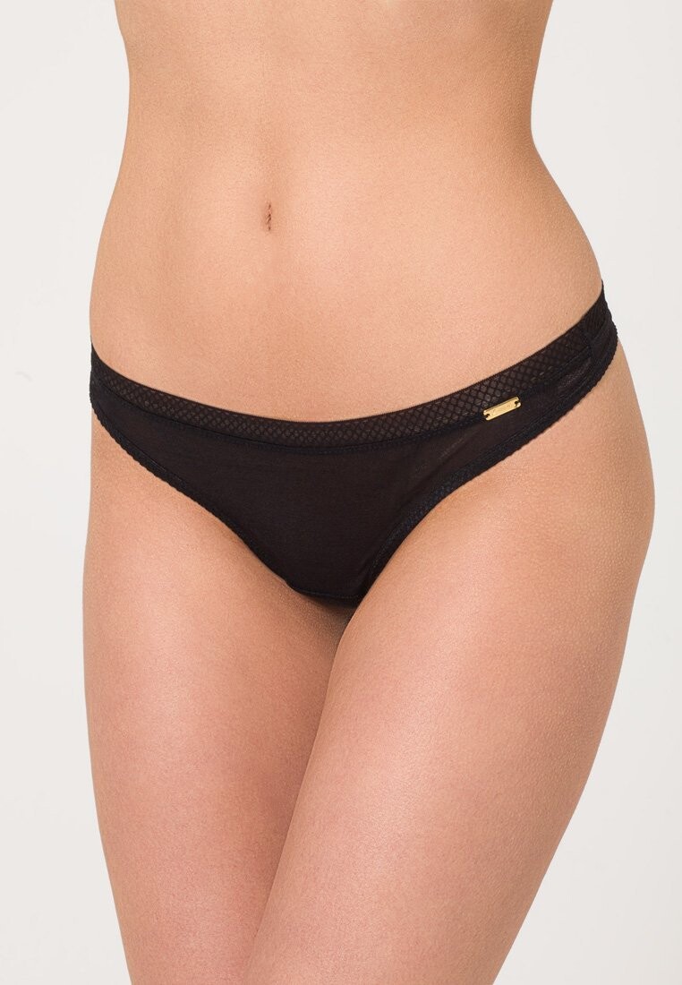

Стринги Gossard, черный