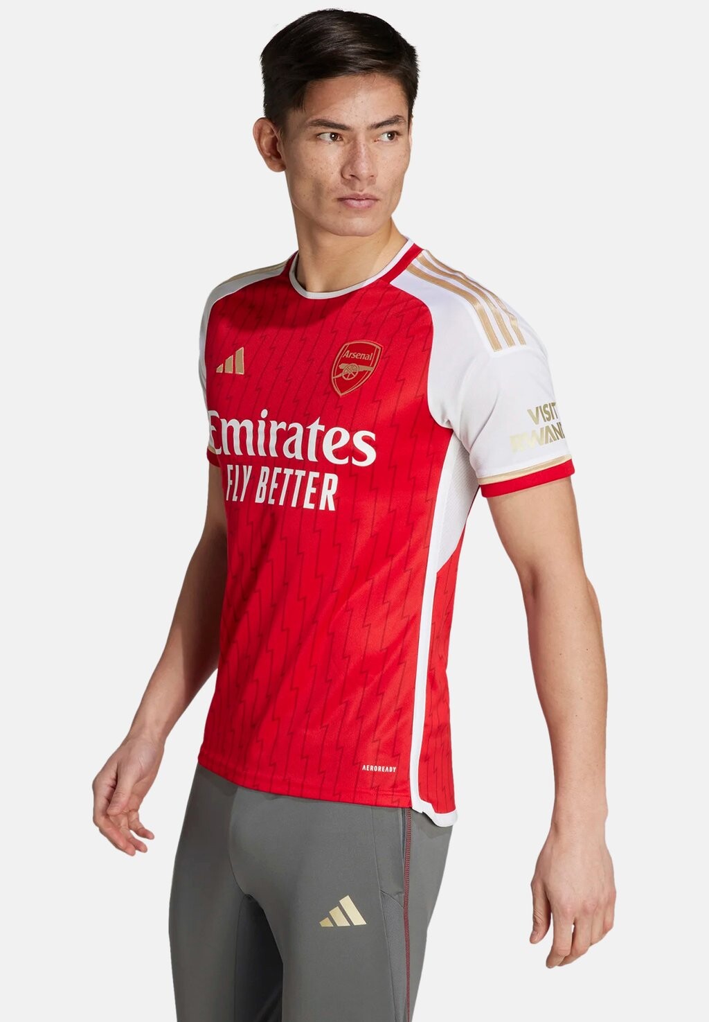 

Футболка Adidas