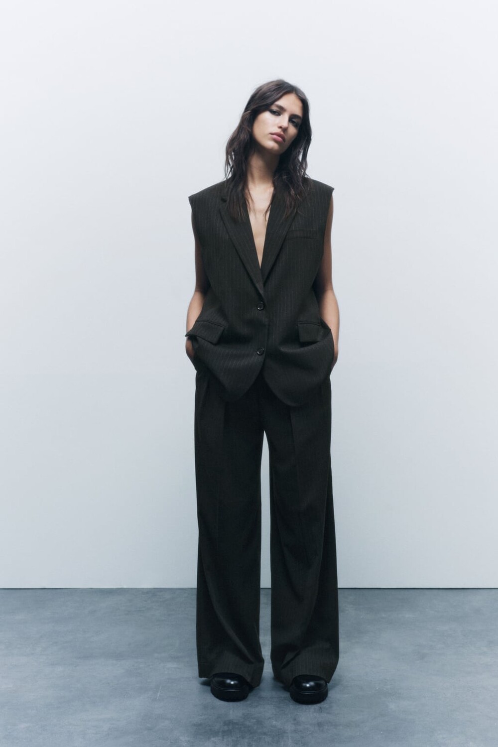 

Жилет оверсайз в тонкую полоску Zw Collection ZARA, серый