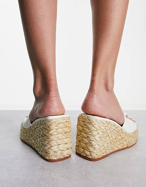

Белые туфли на танкетке ASOS DESIGN Teo