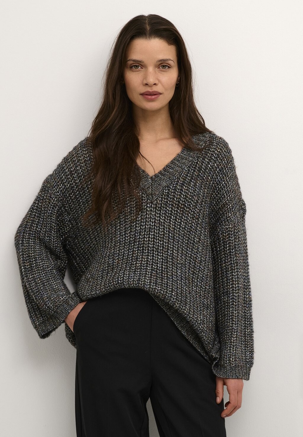 

Свитер Henriette Kaffe, цвет metalic multicolor knit