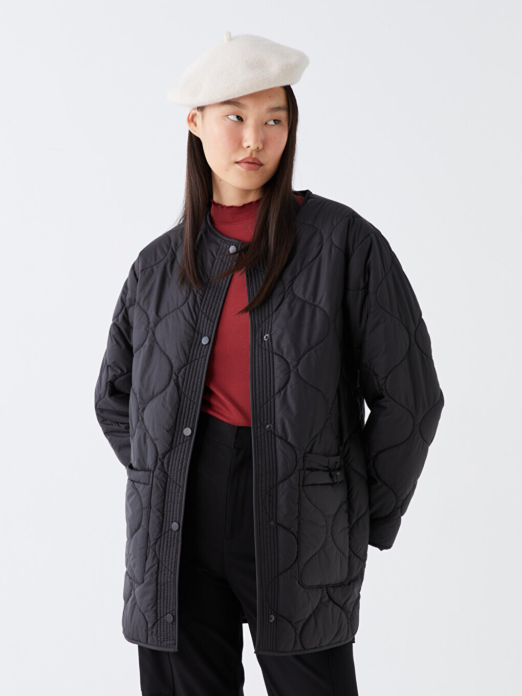 

Женский пуховик с круглым вырезом и узором LCW Modest, черный