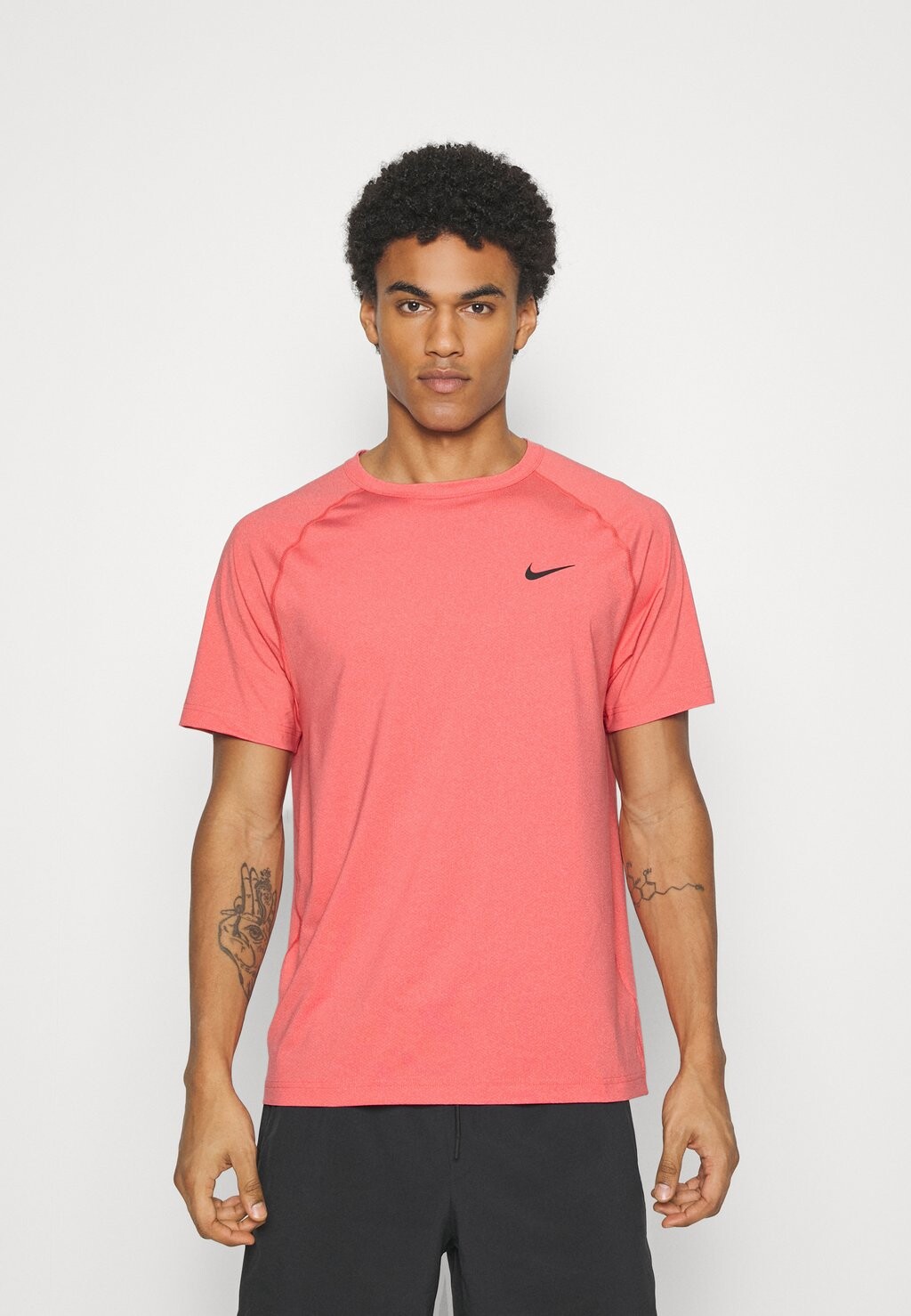 

Футболка Nike M Nk Df Ready Ss, университетский красный вереск / черный