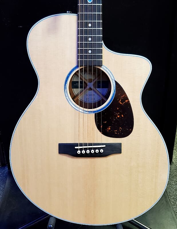 

Акустическая гитара Martin Road Series SC-13E-01 Natural - FREE Set up