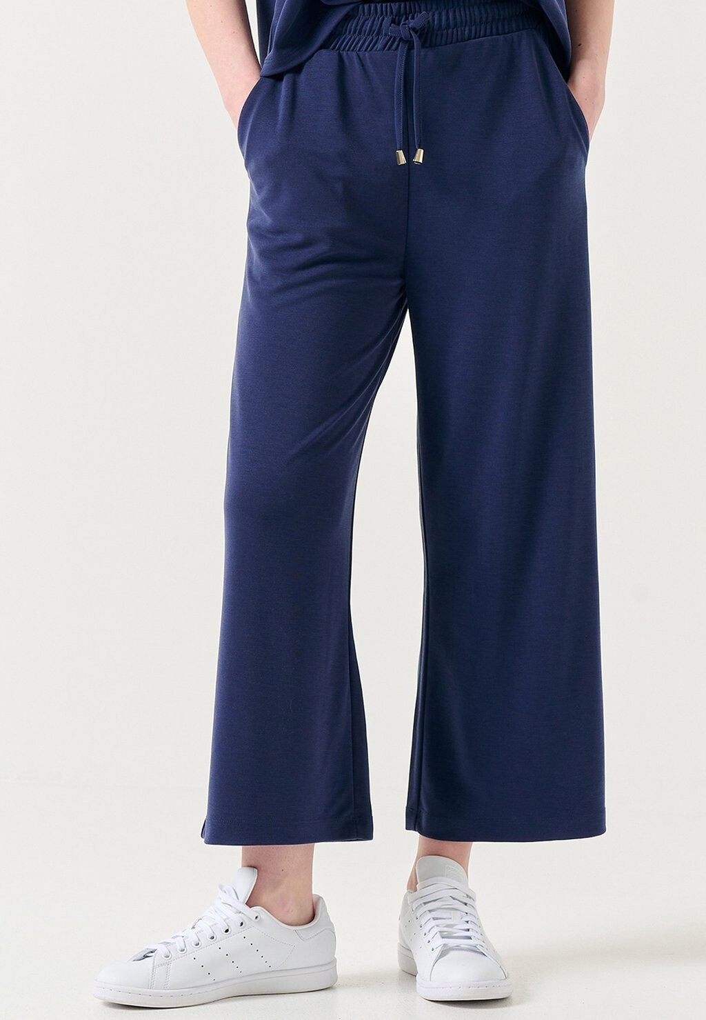 

Спортивные брюки 7/8 LENGTH TRACKSUIT BOTTOMS Jimmy Key, темно-синий