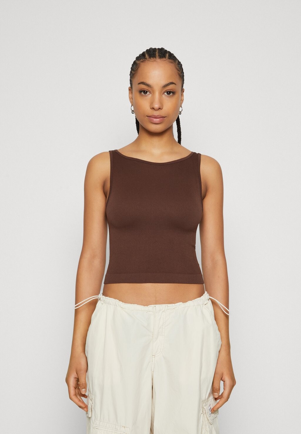 

Топ SLASH NECK TANK BDG Urban Outfitters, цвет chiccory coffee (19-1419tcx)