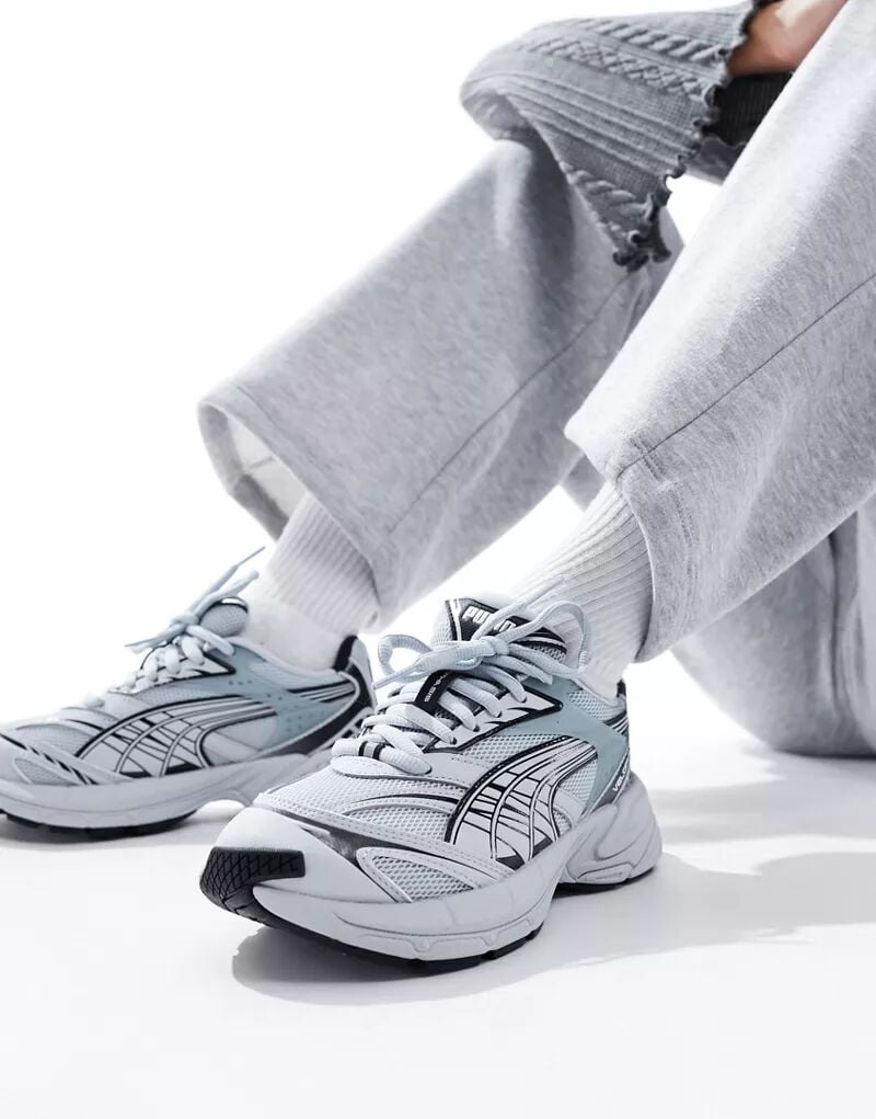 

Серые кроссовки PUMA Velophasis