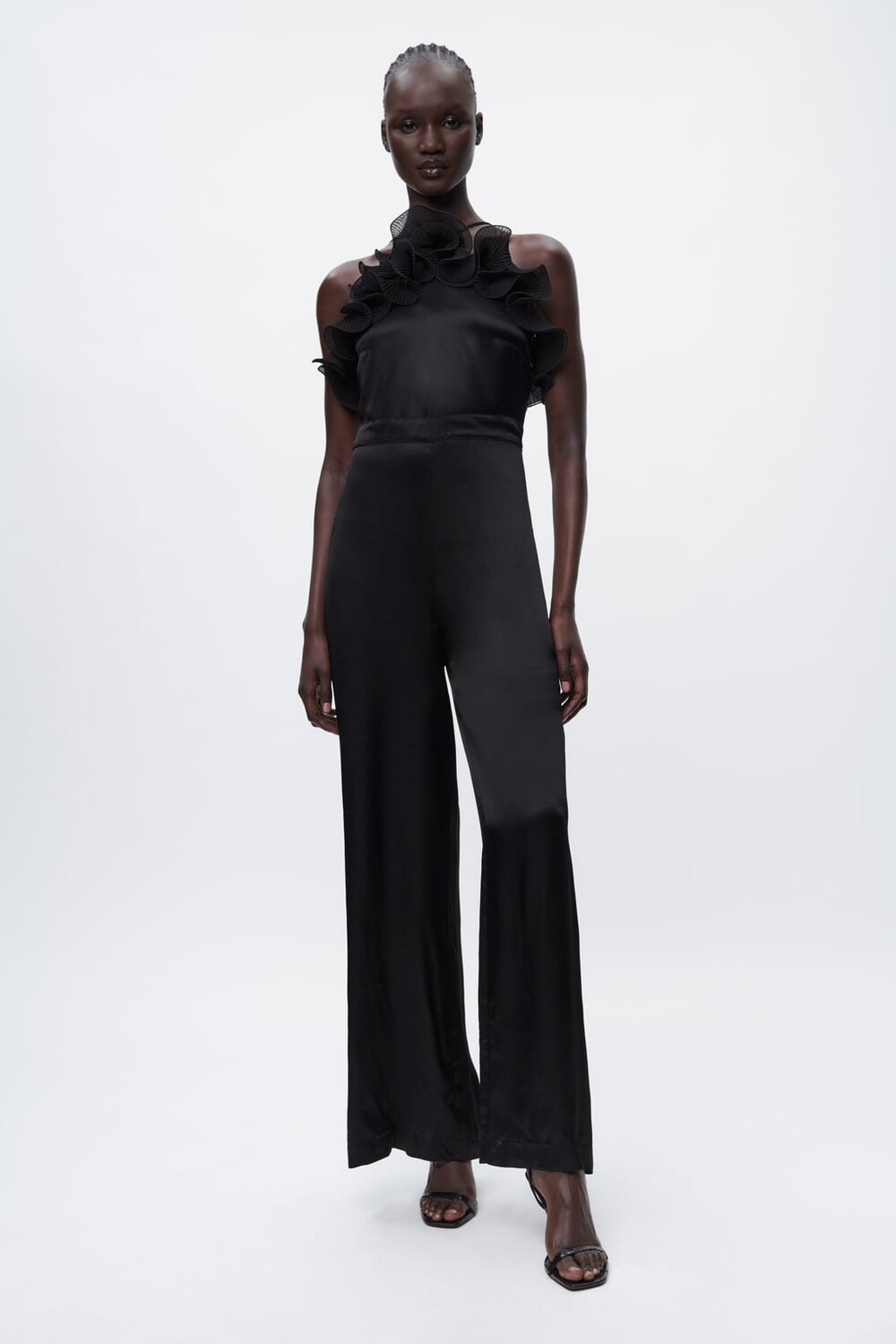 

Комбинезон с халтером и орушами ZARA, черный
