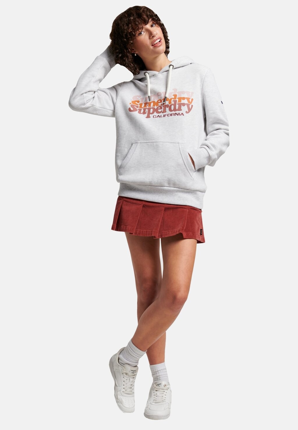 

Толстовка с капюшоном Superdry Mit Print, светло-серый
