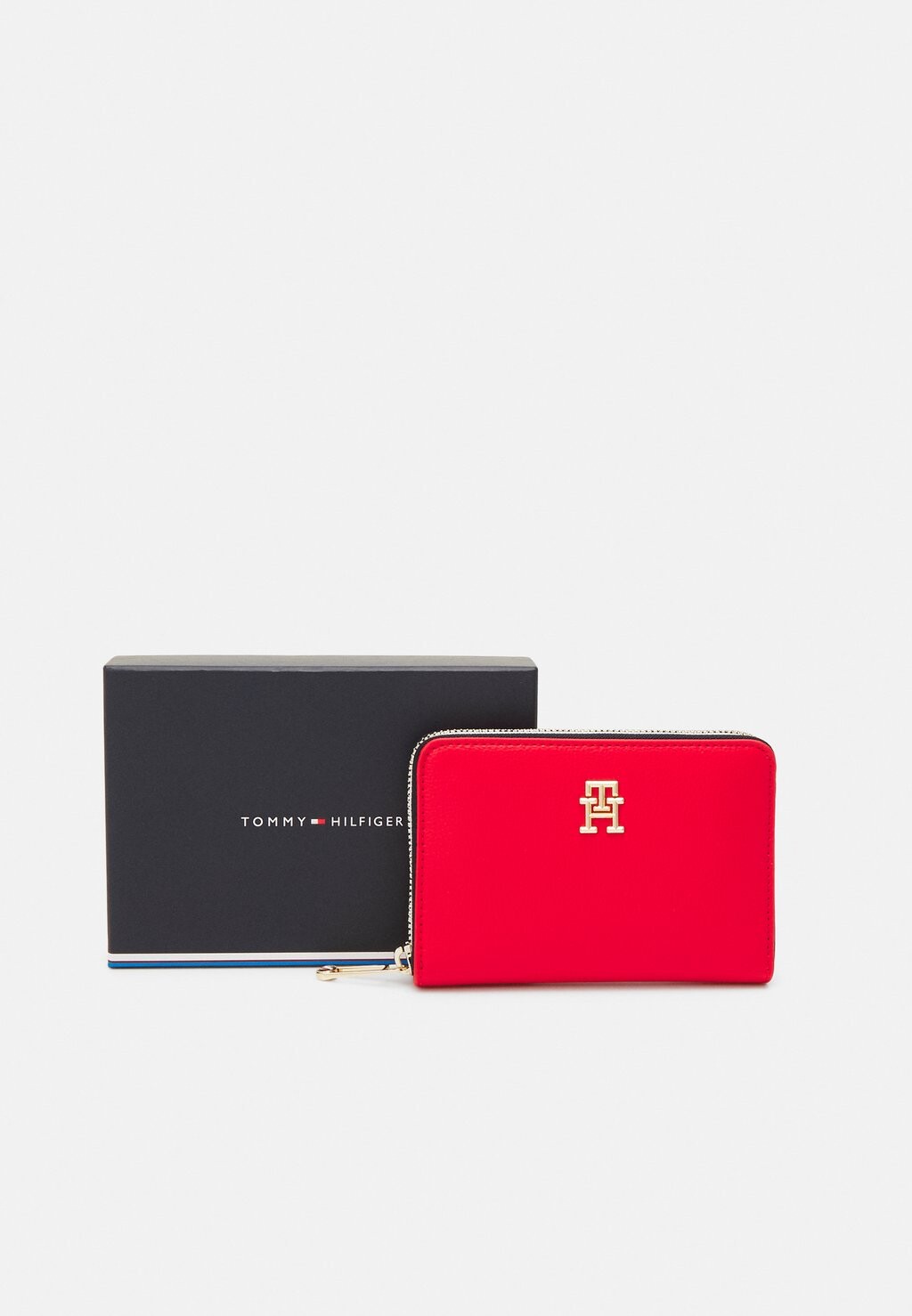 

Кошелек ESSENTIAL Tommy Hilfiger, цвет fierce red
