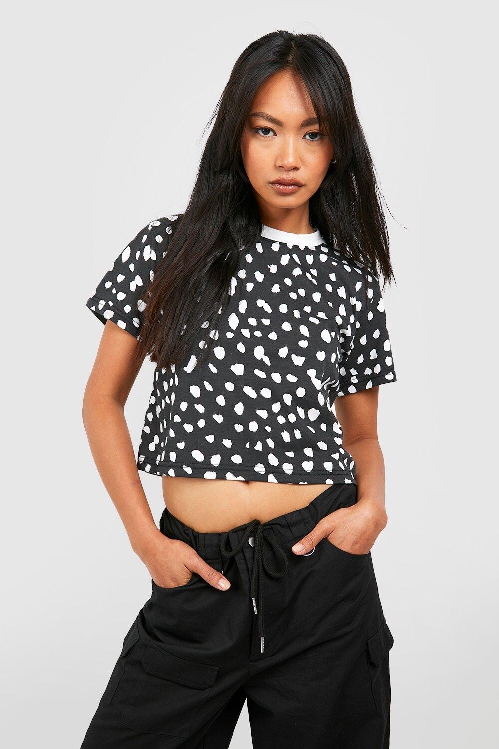 

Укороченная футболка boxy spot Boohoo, черный