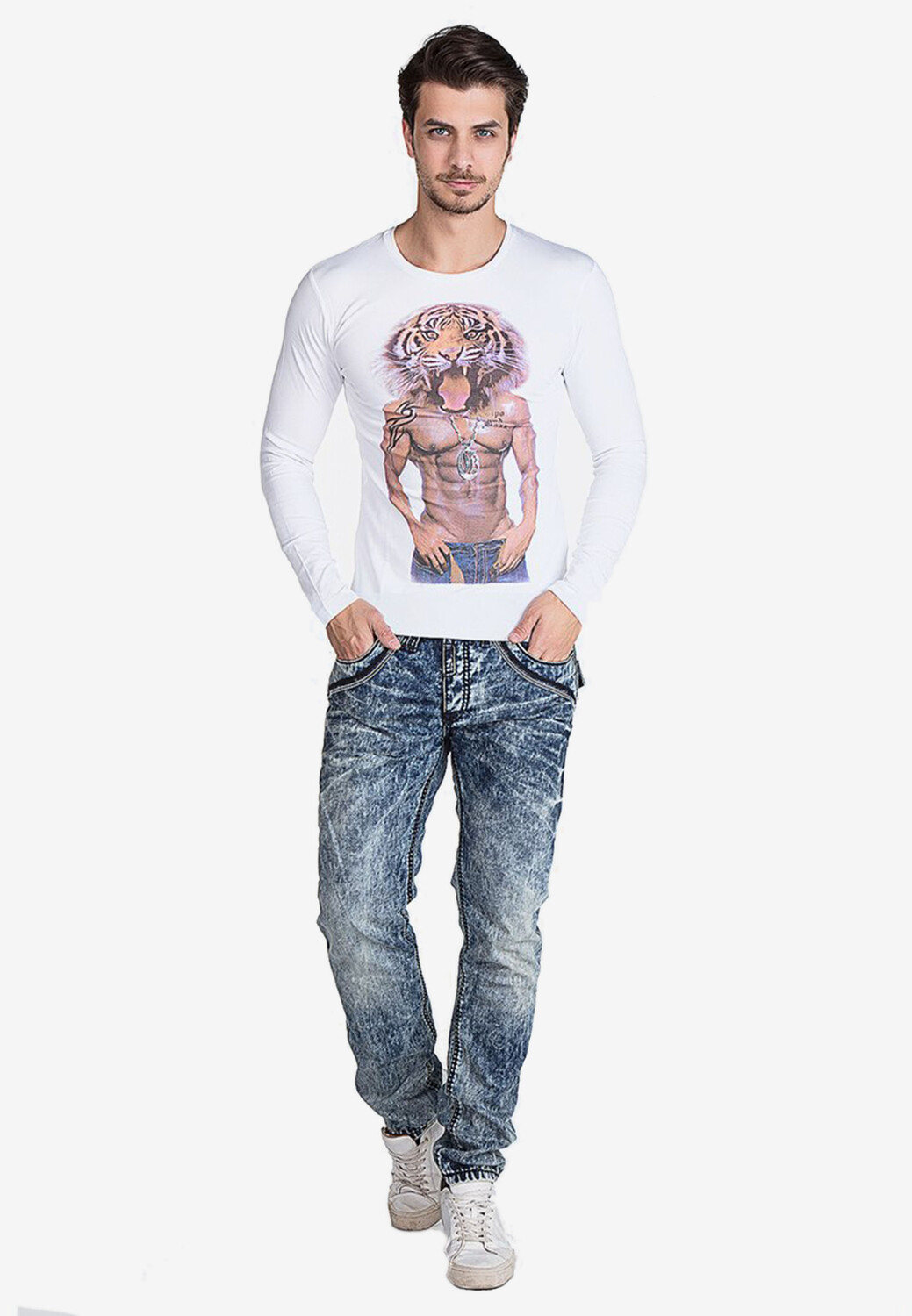

Лонгслив Cipo & Baxx Langarmshirt, белый