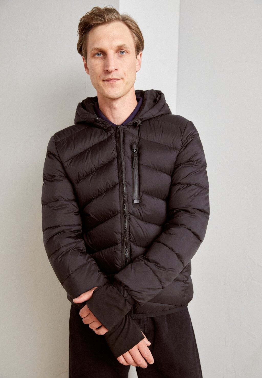 

Зимняя куртка Regular-Fit Jacket Antony Morato, черный