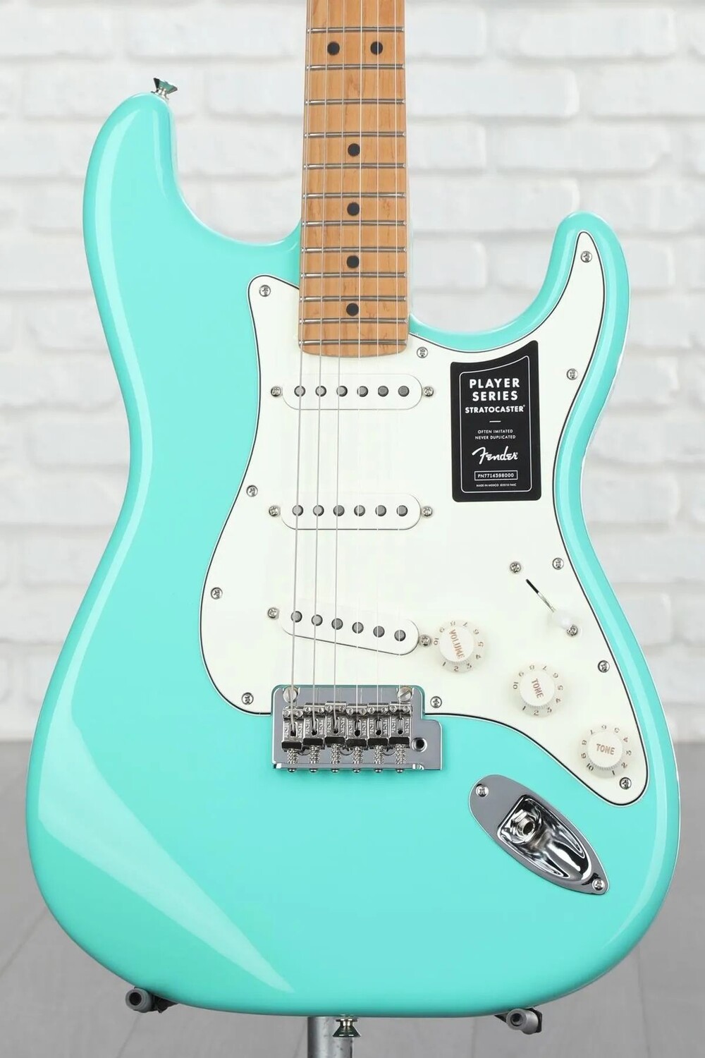 

Fender Player Stratocaster — зеленая морская пена, эксклюзивно для Sweetwater