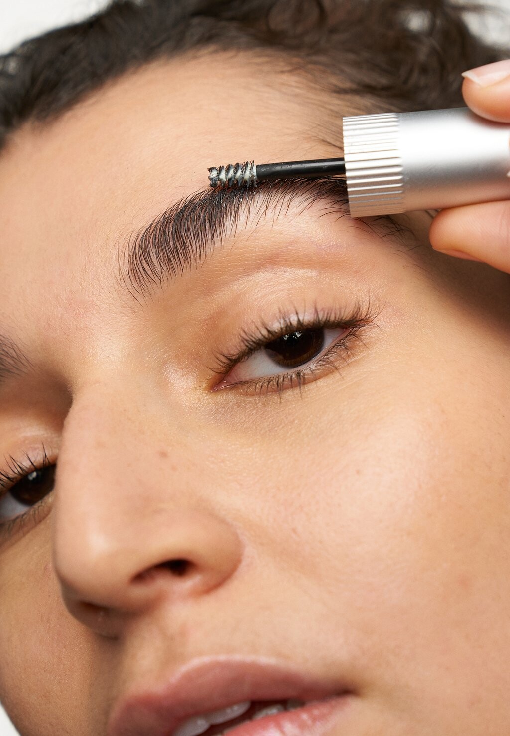 

Гель для бровей FRAME IT BROW POMADE The Body Shop, цвет clear