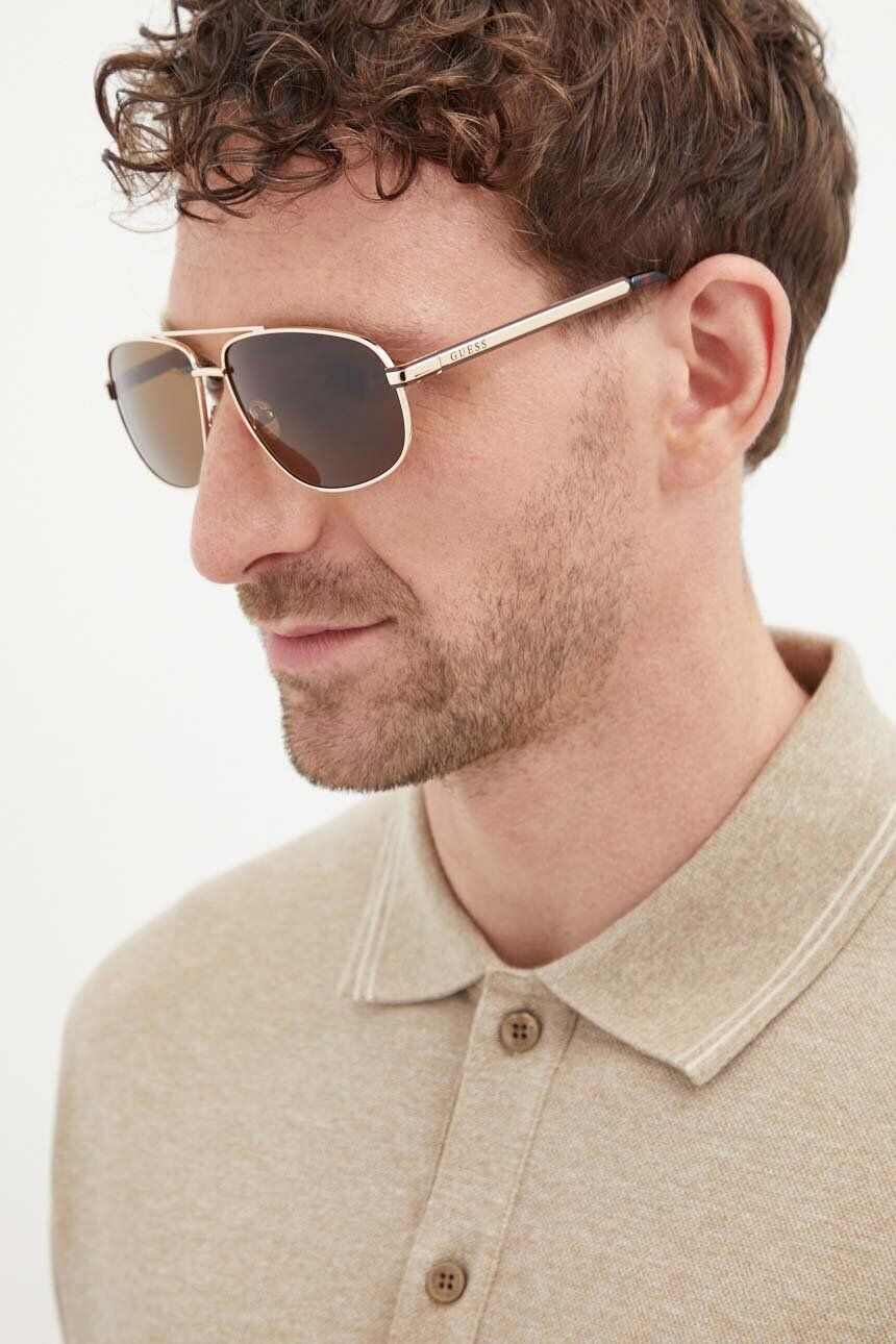 

Guess солнцезащитные очки, золотой
