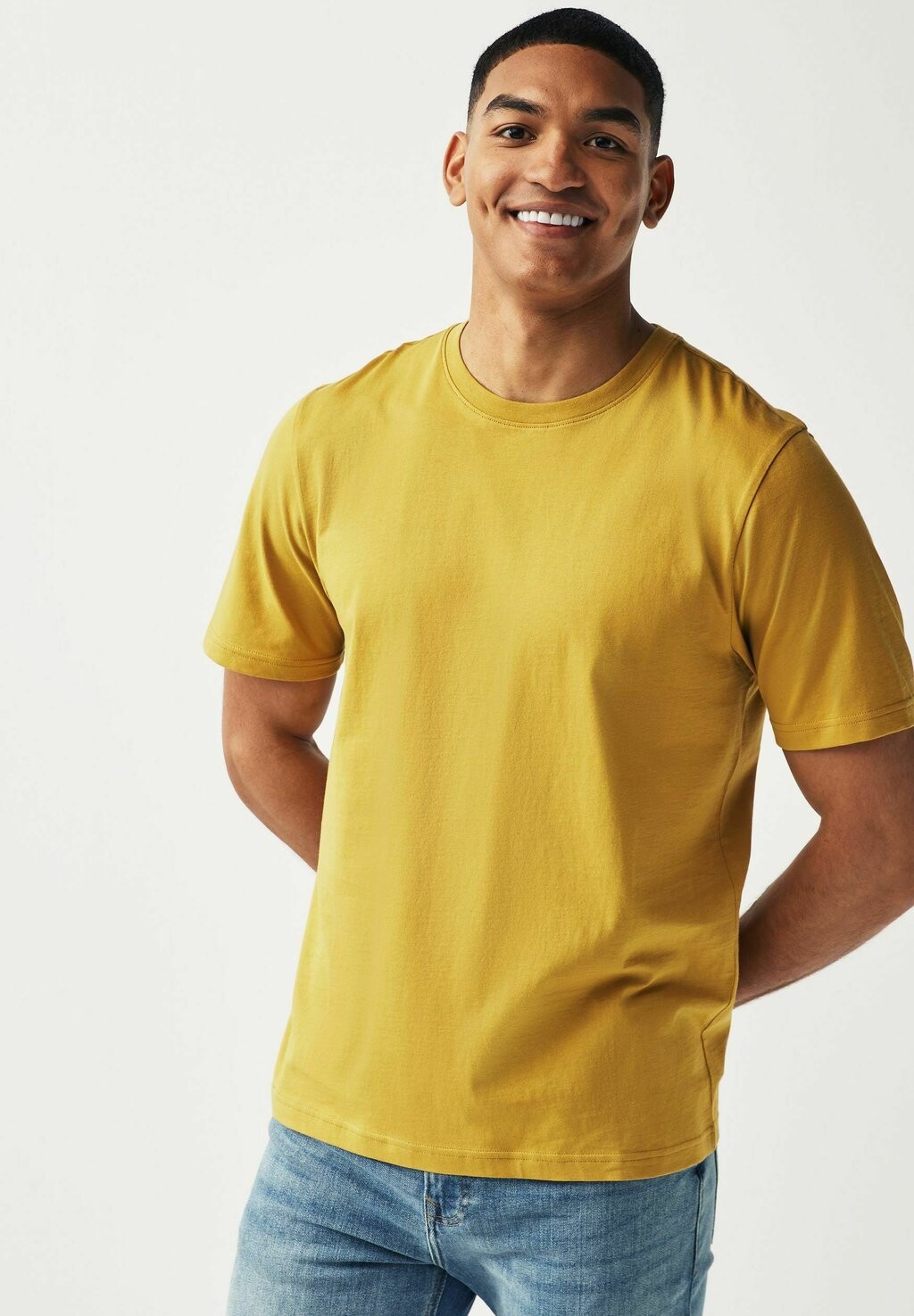 

Базовая футболка ESSENTIAL CREW NECK REGULAR Next, цвет yellow
