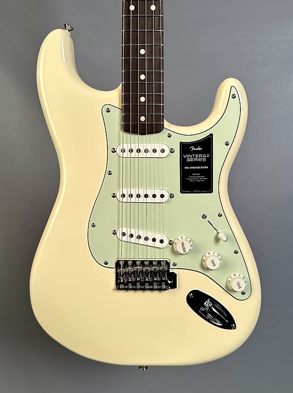 цена Электрогитара Fender Vintera II '60s Stratocaster - Olympic White