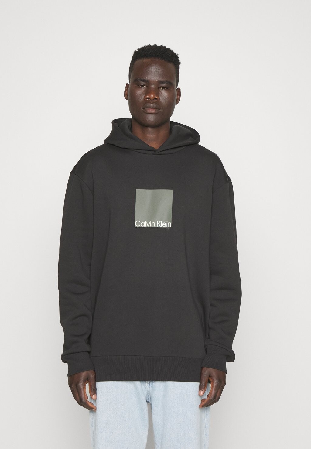

Худи Calvin Klein, черный