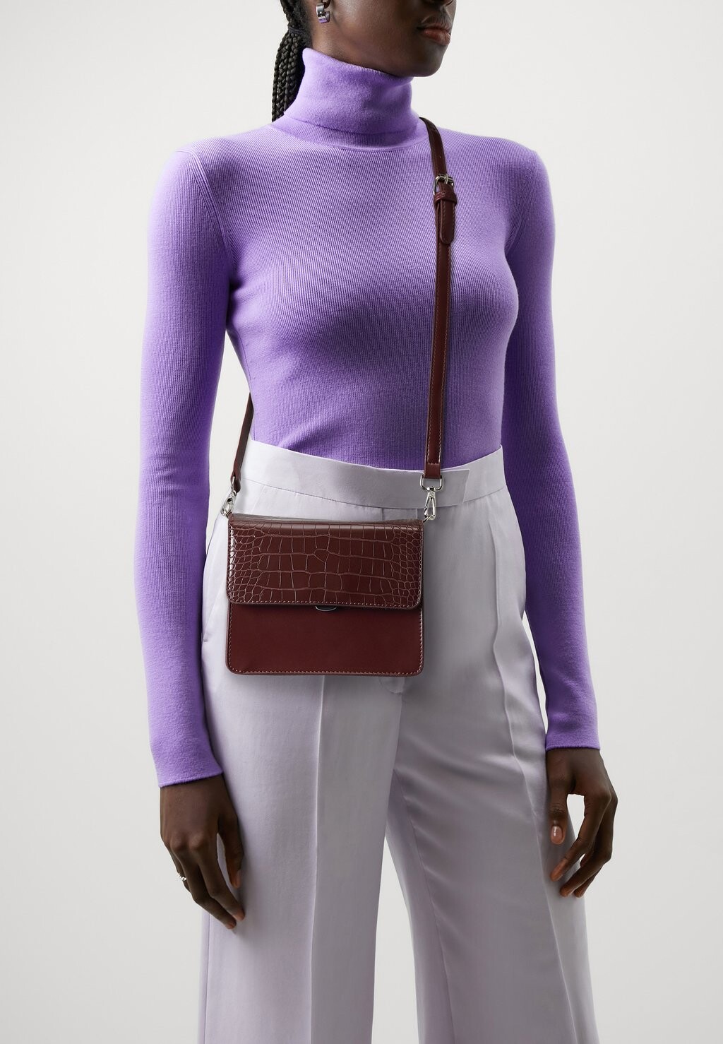 

Сумка на плечо Onlsarah Cross Body Bag ONLY, цвет shaved chocolate