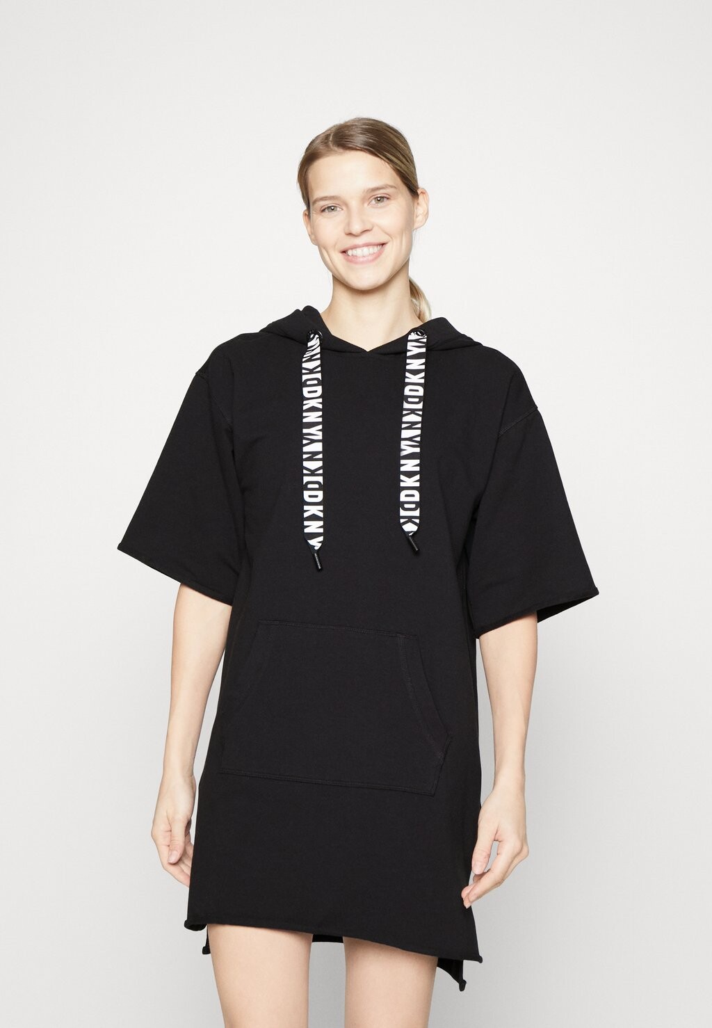 

Летнее платье DKNY, черный