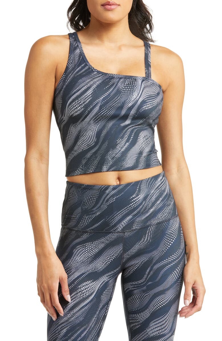 

Асимметричная майка Strength Crop ZELLA