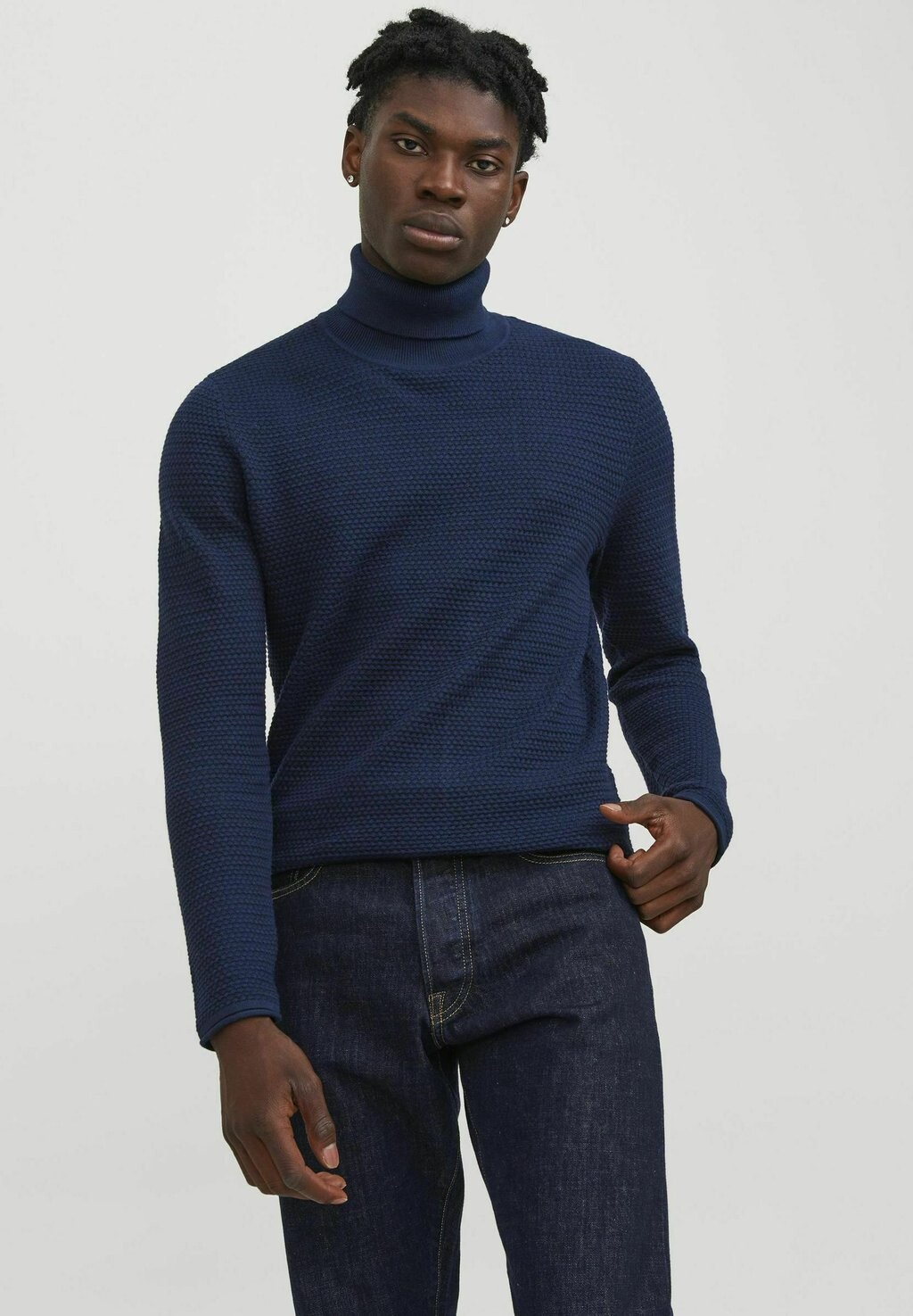 

Свитер РОЛЛКРАГЕН Jack & Jones, морской синий
