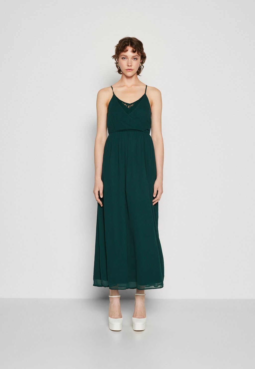 

Платье Vero Moda