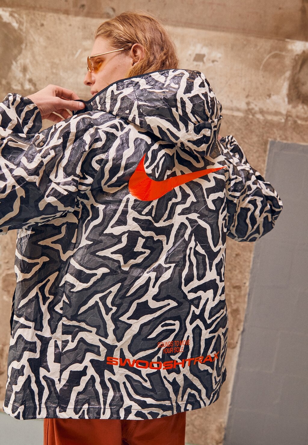 

Водонепроницаемая куртка Nike
