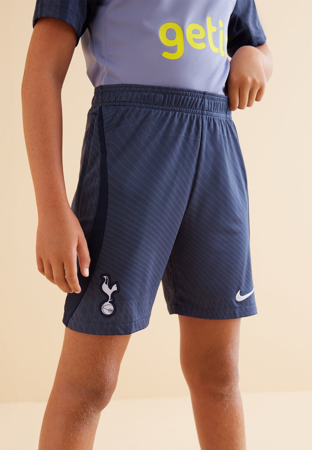 

Спортивные шорты Tottenham Hotspur Df Strike Unisex Nike, цвет marine/pure violet