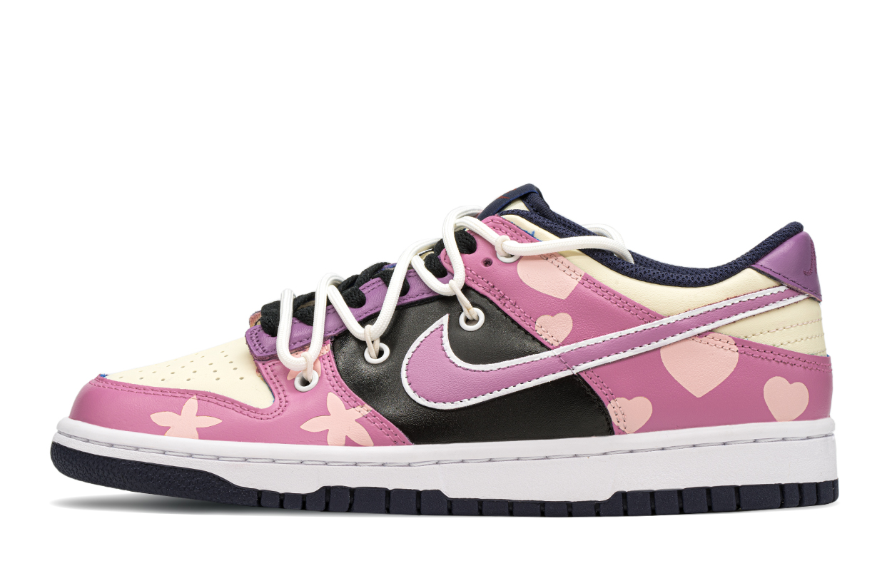 

Кроссовки Nike Dunk Skateboarding Shoes Women's Low-top Black/pink, черный