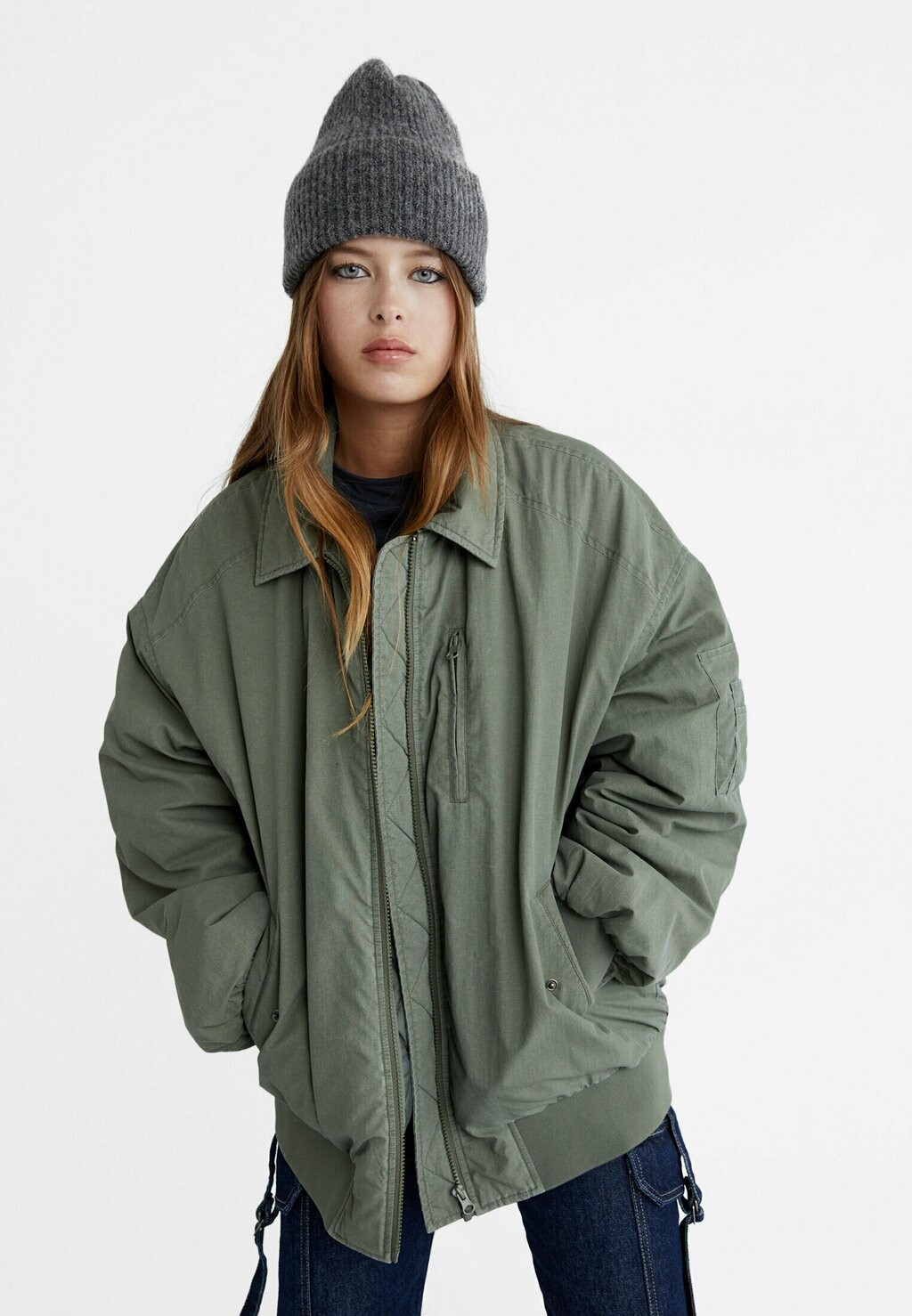 

Куртка-бомбер WITH POCKETS Stradivarius, цвет khaki