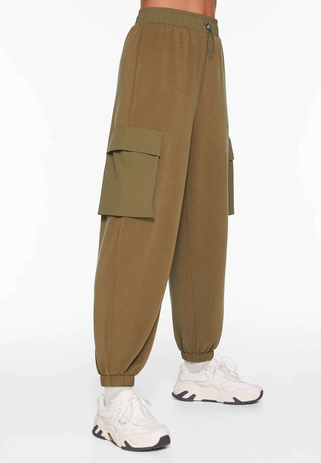 

Брюки RELAXED JOGGERS WITH POCKETS OYSHO, цвет khaki