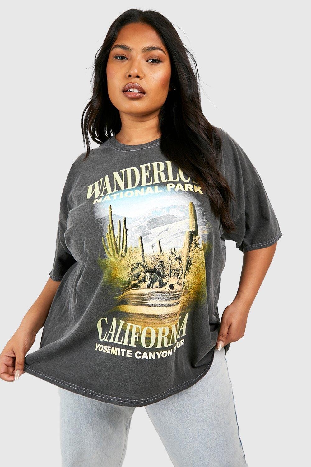 

Футболка оверсайз plus wanderlust Boohoo, угольный