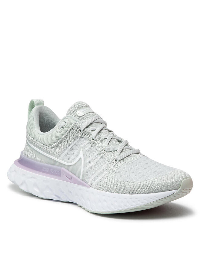 

Кроссовки Nike, зеленый