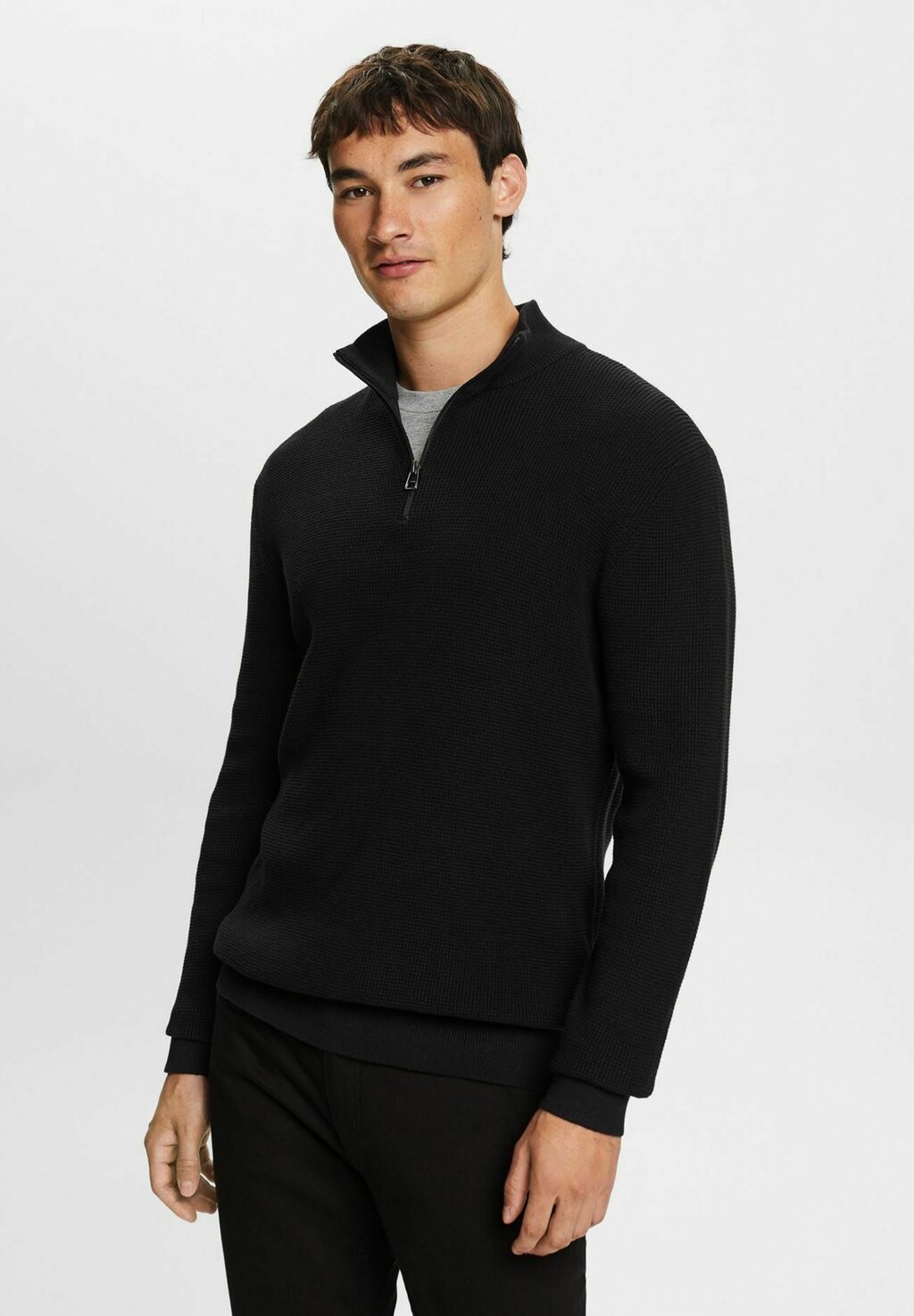

Свитер Esprit, черный
