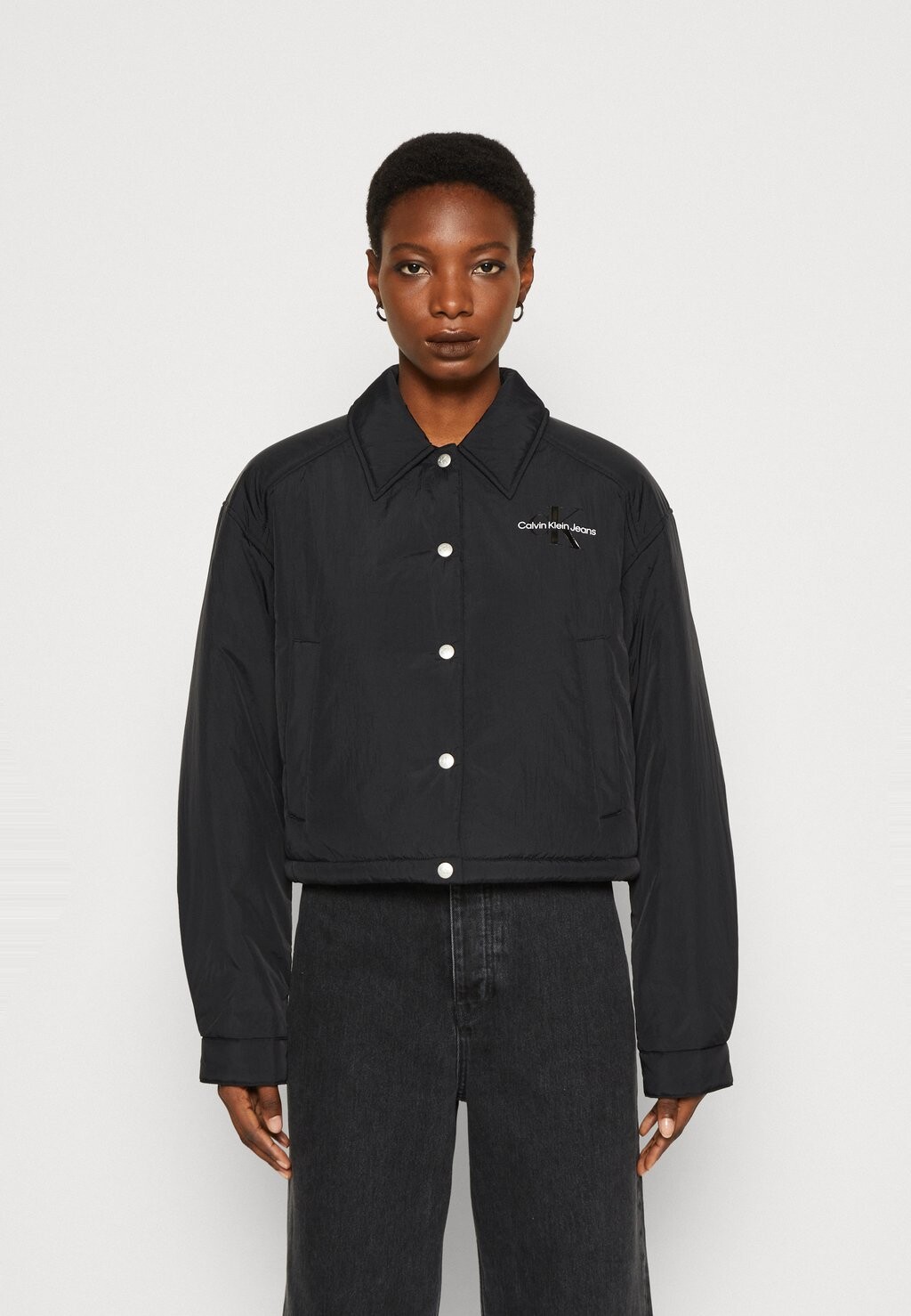 

Легкая куртка Calvin Klein Jeans, черный
