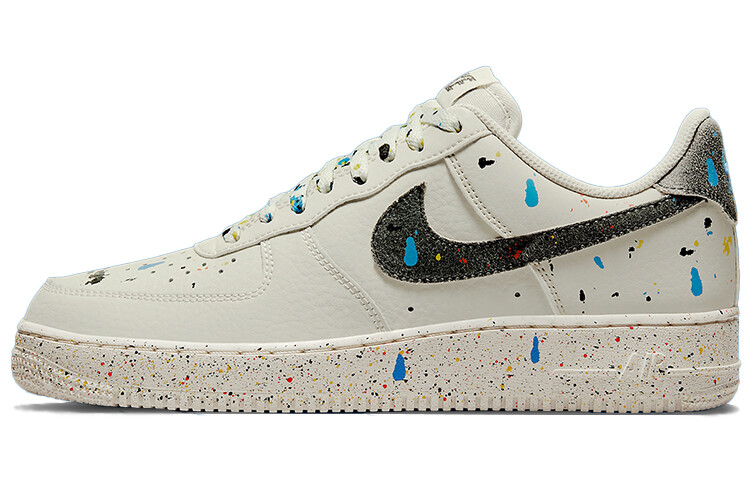 

Кроссовки Nike Air Force 1 '07 Lv8 Low Painting Splatter, цветные брызги чернил, белые