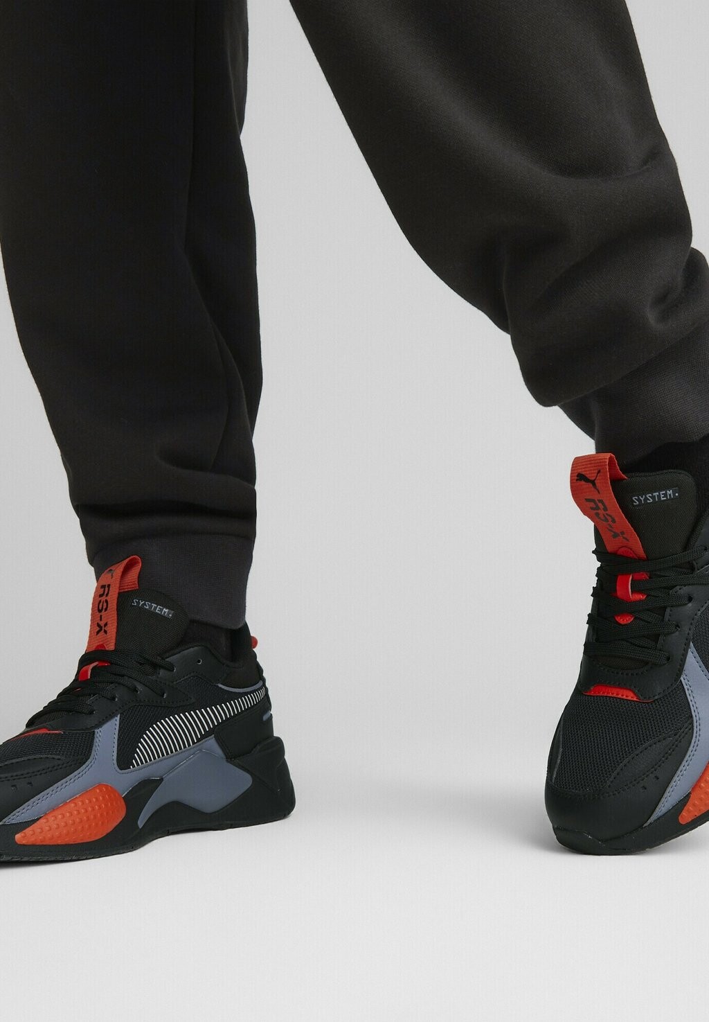 

Кроссовки Puma