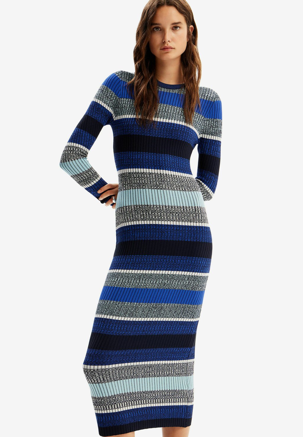 

Трикотажное платье STRIPY MIDI Desigual, цвет blue