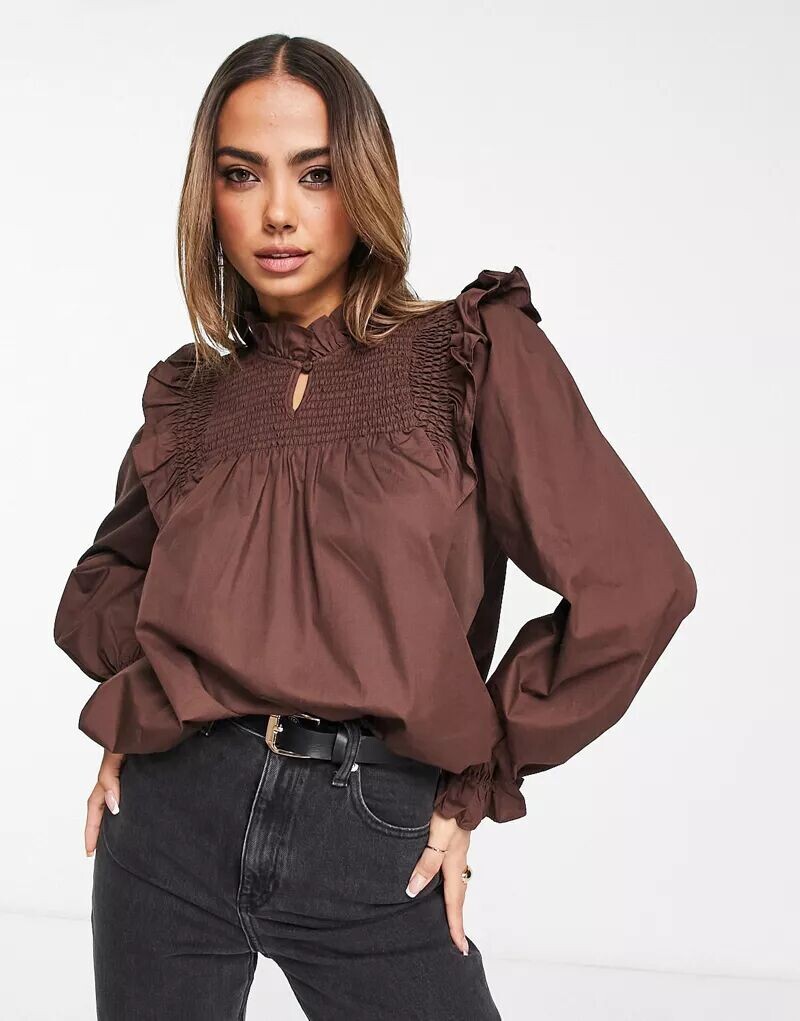 

Коричневая блузка с высоким воротником и сборками Vero Moda