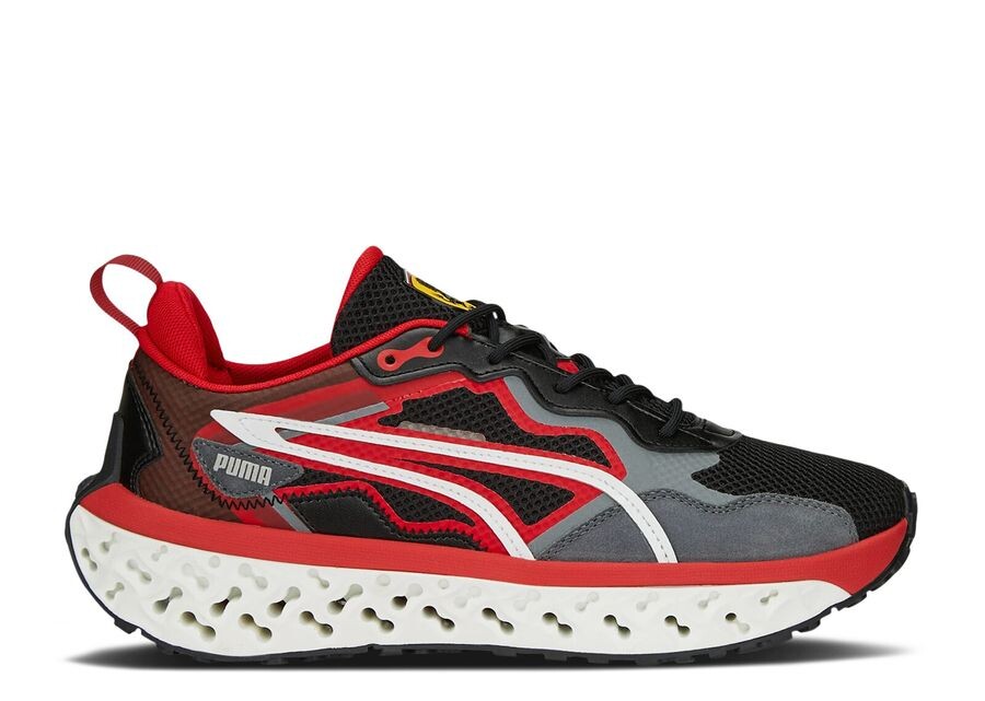 

Кроссовки Puma Scuderia Ferrari X Xetic Sculpt 'Black Rosso Corsa', черный